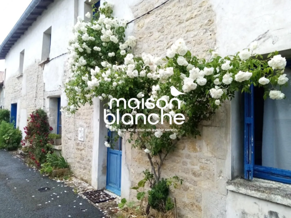 Maison en pierres à Pamproux de 180 m² avec jardin et garage
