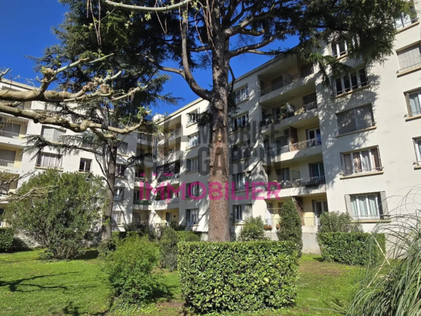 Appartement 3 pièces à Avignon avec cave et parking – Quartier Sources