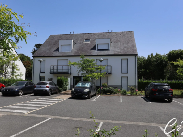 Appartement T2 en rez-de-jardin avec terrasse à Pont-l'Abbé