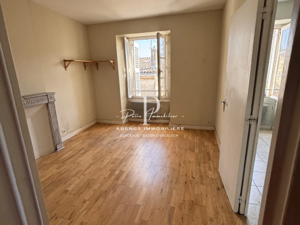 Appartement lumineux à vendre dans le quartier des Chartrons à Bordeaux