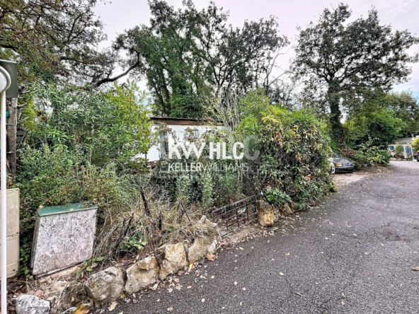 Parcelle de 225 m² à Valbonne en vente avec parts sociales, secteur calme