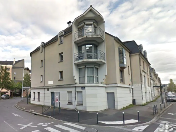 Appartement 2 pièces de 46 m² à Rennes, résidence des Lices, proche marché