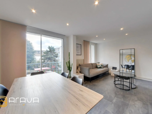 Appartement 4 pièces rénové avec balcon au Portail Rouge, Saint-Martin-d'Hères