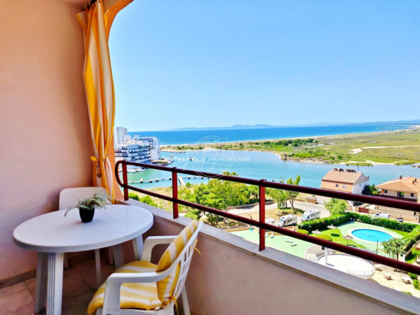 Studio avec terrasse vue mer à Roses, résidence avec piscine et tennis