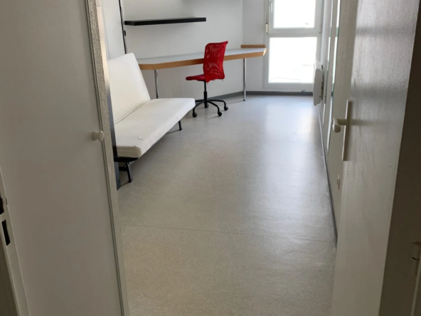 Studio loué de 23m² à Strasbourg Krutenau, faible charge et rendement attractif