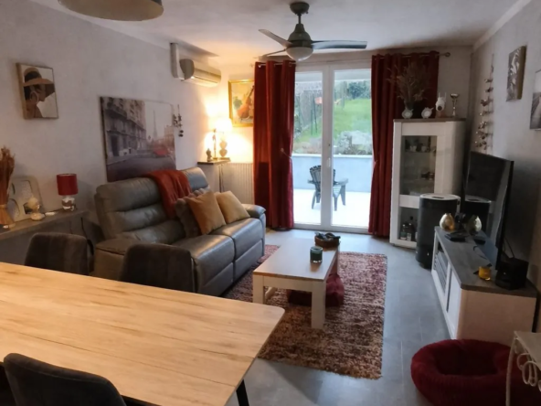 Maison à vendre à Sarlat-la-Canéda avec terrasse et 3 chambres