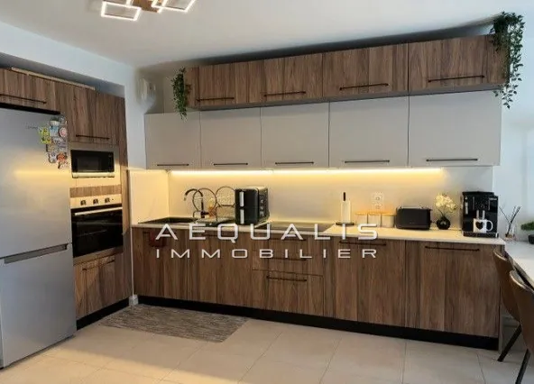 A vendre appartement 2 pièces neuf à La Gaude avec terrasse et parking