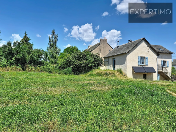 Maison rénovée avec jardin et garage à Centrès en Aveyron