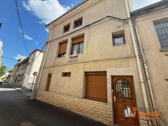 Charmante maison de ville de 98 m² avec garage à Saint-Étienne proche Place Carnot