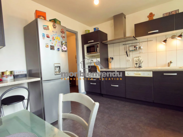 Appartement T5 de 86 m² à Vendre à Aurillac avec garage et cave