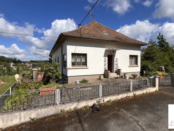 Maison spacieuse de 187 m² avec garage et atelier à Riespach