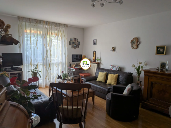 Charmant appartement F2 en centre-ville d'Achères avec balcon et parking