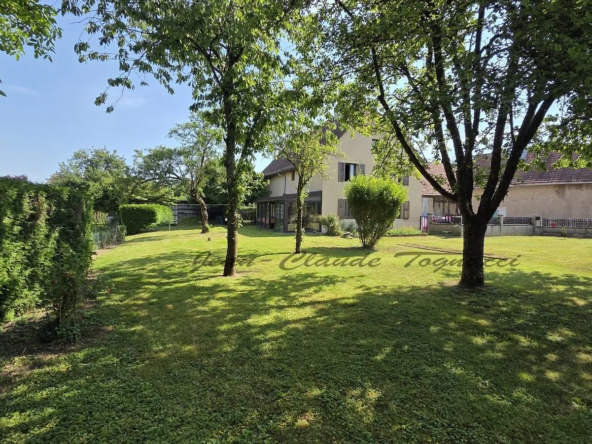 À vendre ferme rénovée de 91 m² avec terrain à Grandvillars, calme et potentiel