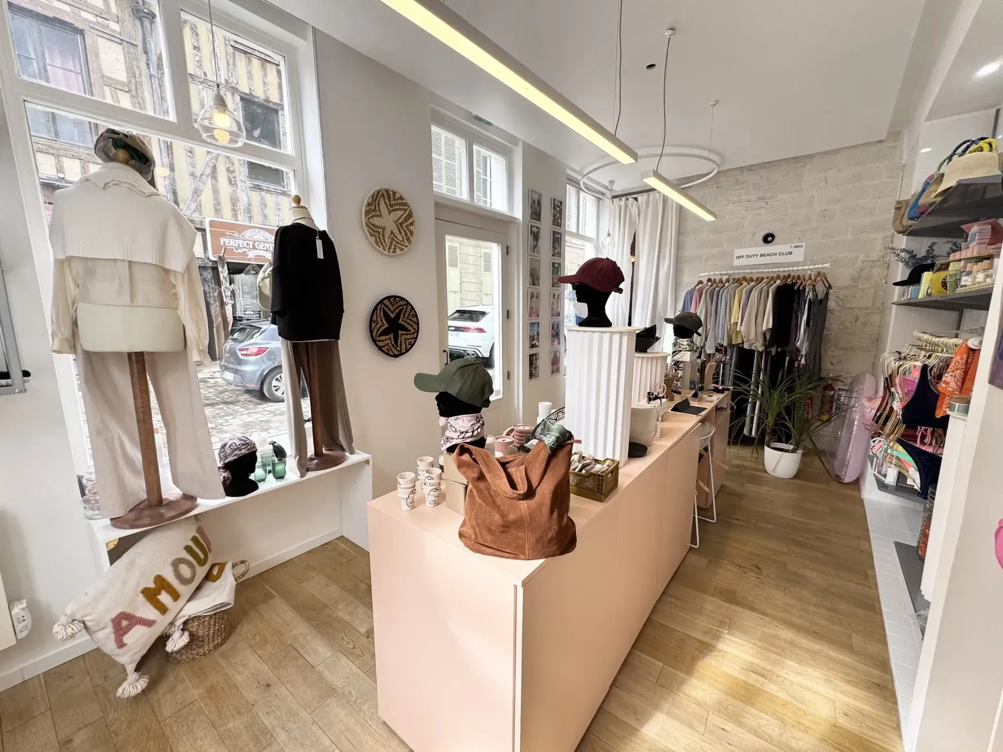 Local commercial rénové de 24 m² au centre-ville de Troyes – Idéal investisseur ou professionnel 
