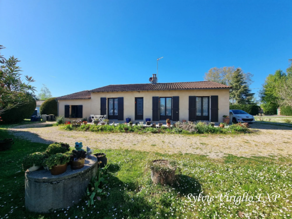 Maison de plain-pied avec 3 chambres et garage à Lamonzie-Saint-Martin