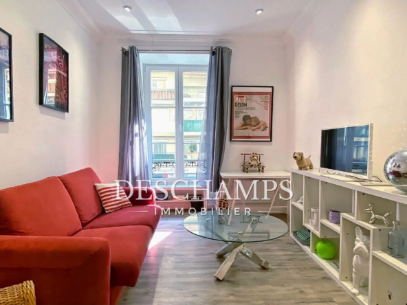 A vendre appartement 2 pièces dans le quartier du Port à Nice