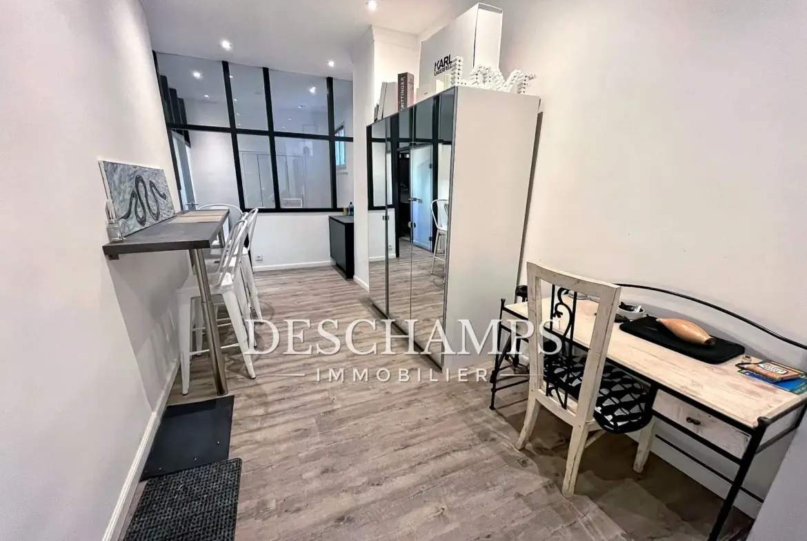 A vendre appartement 2 pièces dans le quartier du Port à Nice 