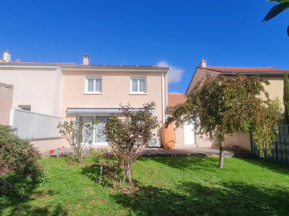 Maison à vendre de 98 m² à Beaumont avec terrain de 402 m²