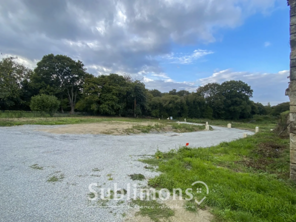 Terrain constructible de 591 m² à Brech, proche d'Auray et des plages