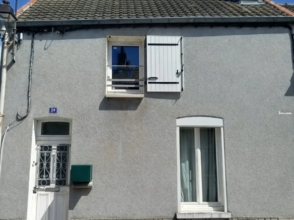 Maison à vendre à Nogent-sur-Seine de 62 m² avec cave et cour