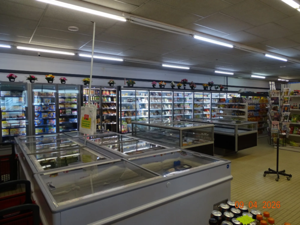 Superette Coccimarket de 280 m² à Craon, opportunité de reprise