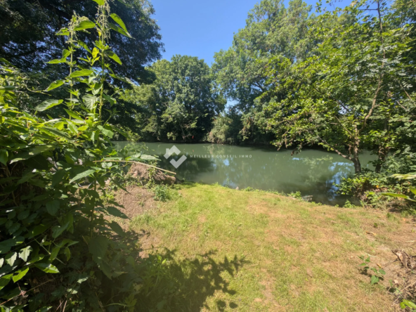 Maison à Buxerolles de 102 m² avec 3 chambres et jardin, vue rivière