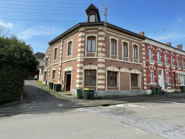 Immeuble de rapport à Fourmies – Investissement locatif idéal