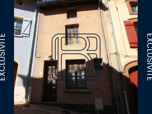 Maison mitoyenne lumineuse de 125 m² à Cunlhat, proche commodités
