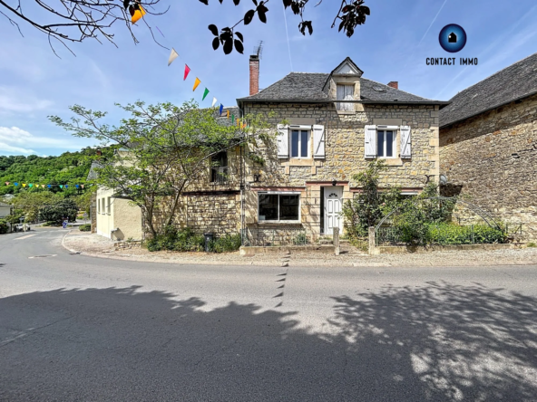Maison de bourg avec terrasse et garage à Perpezac-le-Blanc