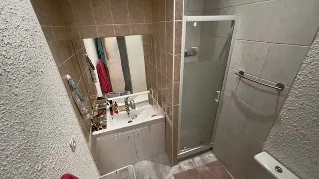 Studio meublé de 27 m² à vendre à Clermont-Ferrand, investissement locatif rentable 