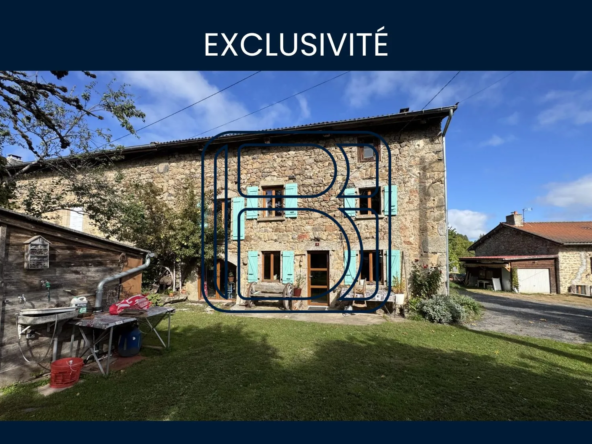 Maison de village rénovée avec jardin à Medeyrolles - 179 000 €