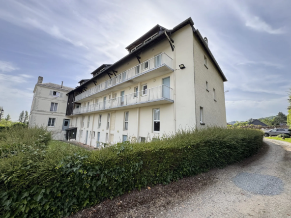 Charmant appartement 2 pièces à vendre à Honfleur, résidence avec ascenseur et parking