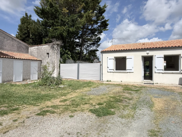 Appartement de plain-pied à vendre à Clavette - 47 m², jardin, potentiel d'extension