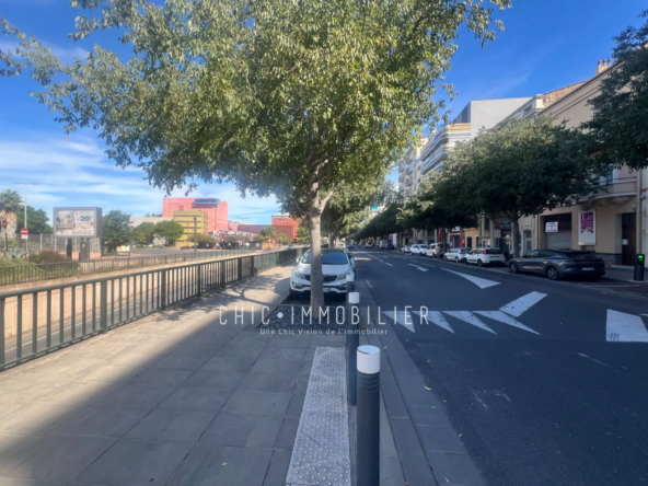 Local commercial spacieux à vendre à Perpignan, idéal restauration ou commerce dans le quartier Clémenceau