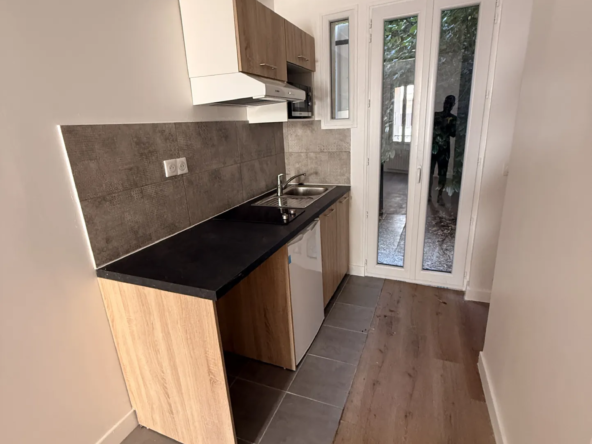 Appartement T2 Bis rénové à Vals-les-Bains près d'Aubenas avec terrasse