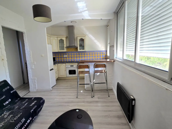 Appartement T2 à Solliès-Pont avec parking - Idéal premier achat ou investissement