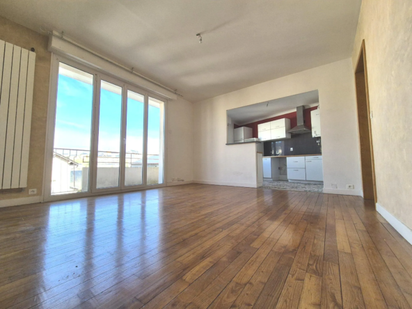 Appartement T3 à Rodez avec parking, cave et jardin, idéalement situé