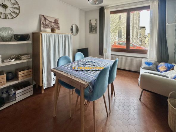 Appartement duplex à vendre à Mornant, charme et vue pittoresque en centre historique