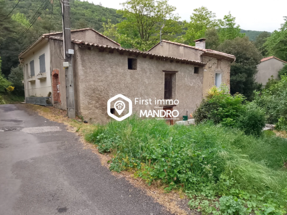 Maison à rénover proche du château de Puilaurens dans la haute vallée de l'Aude