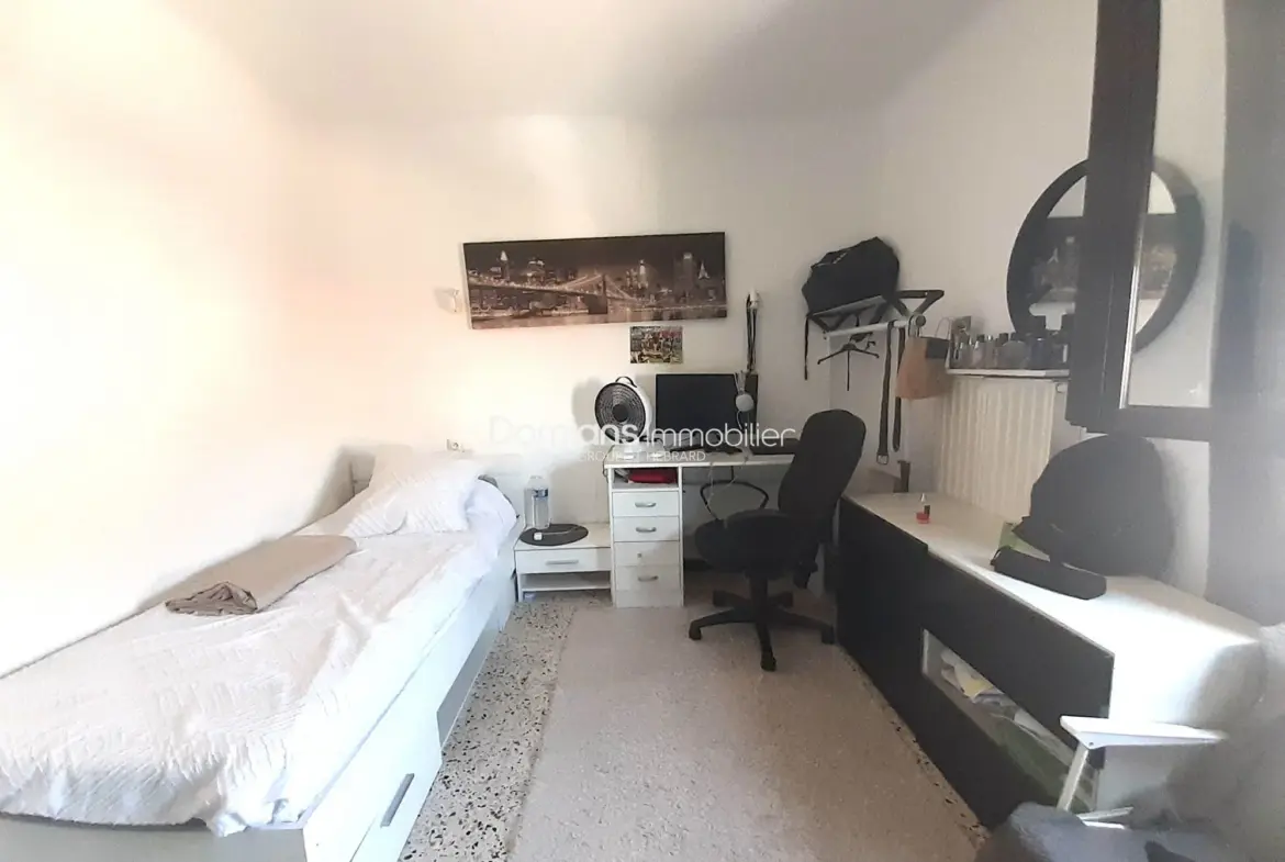 Appartement T4 à vendre à Perpignan, secteur Saint-Assiscle avec parking et cave, idéal investisseur 