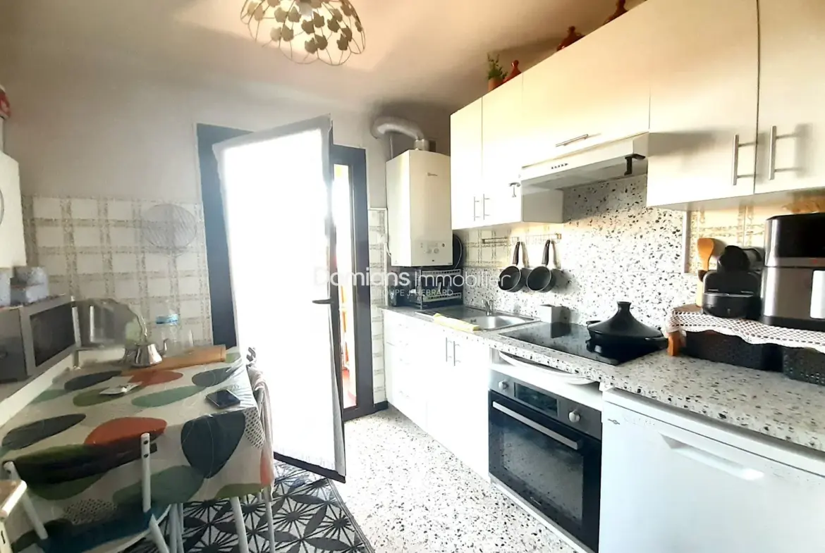 Appartement T4 à vendre à Perpignan, secteur Saint-Assiscle avec parking et cave, idéal investisseur 
