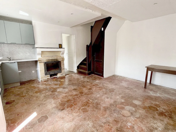 Belle maison rénovée avec grand terrain boisé à Raizeux, Yvelines