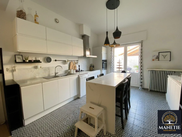 Maison familiale à Achicourt avec cour sud, 4 chambres, proche gare