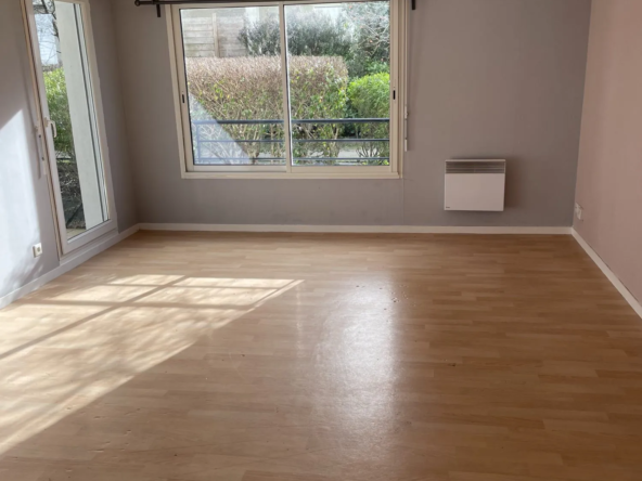 A vendre appartement T3 avec terrasse et garage à Quimper Kerfeunteun