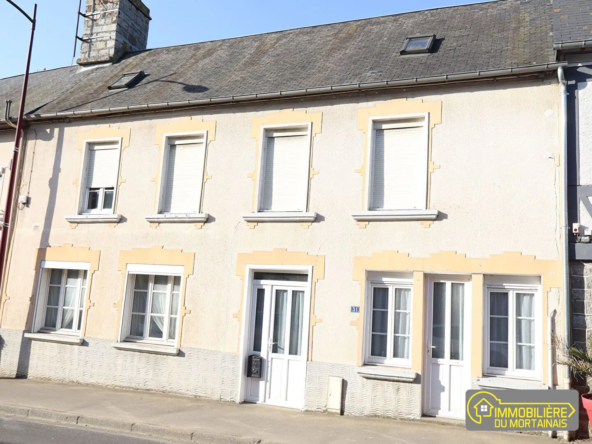 Maison à vendre à Saint-Georges-de-Rouelley avec 3 chambres, proche commerce et faible consommation énergétique