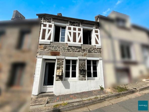 Charmante maison mitoyenne à vendre à Pont d'Ouilly, 2 chambres, jardin et excellente localisation touristique