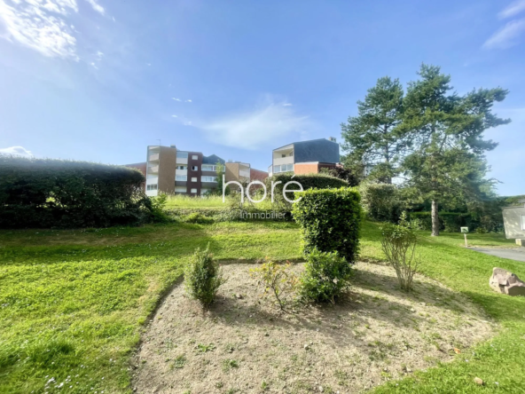 Bel appartement 2 pièces avec balcon à Cabourg, parking privé et résidence sécurisée