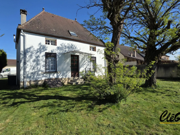 Maison de caractère avec terrain spacieux à Lays-sur-le-Doubs