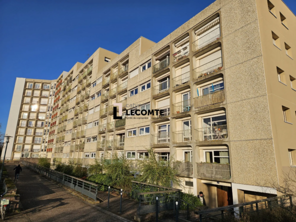 Appartement T3 dans le Quartier Italie à Rennes avec Balcons, Parking et Cave