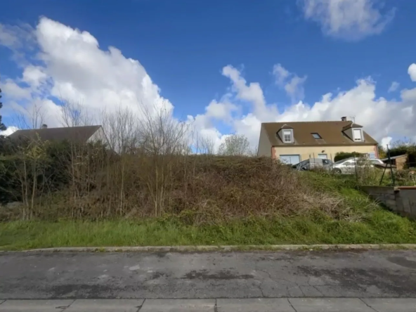 Terrain constructible à vendre à Loconville (Oise) - 757 m² pour construire votre maison